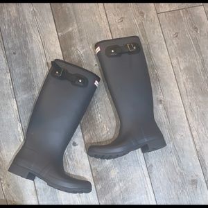 HUNTER Tall Rain Boot